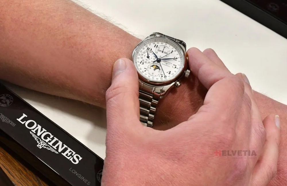 hodinky Longines Master Collection L27734786 na ruce